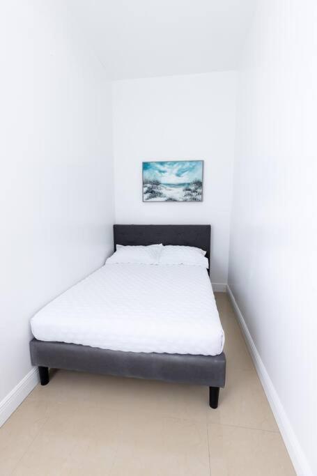 Comfortable 4Br Townhome At Calle 8 ไมอามี ภายนอก รูปภาพ